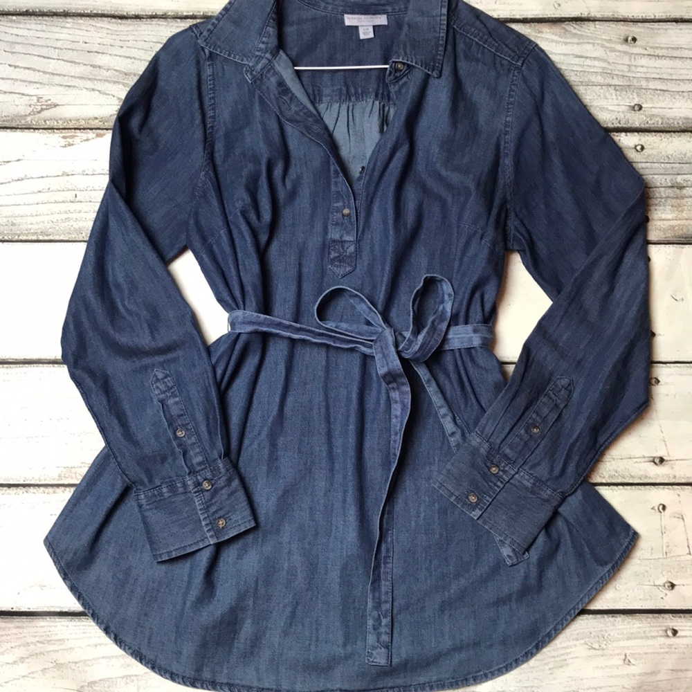 Liz Lange Maternity tunic